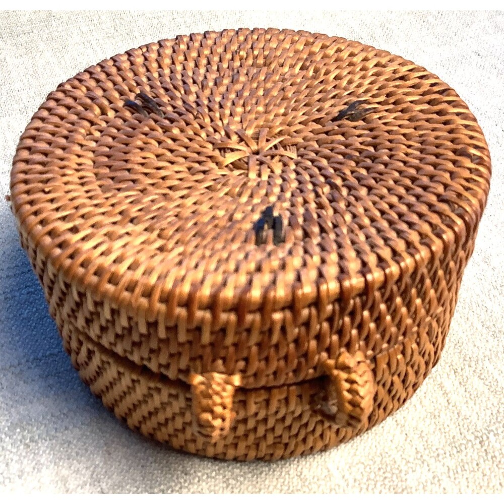 Vintage Bali Basket Round Handwoven Ata Rattan Trinket Box Jewelry with Lid